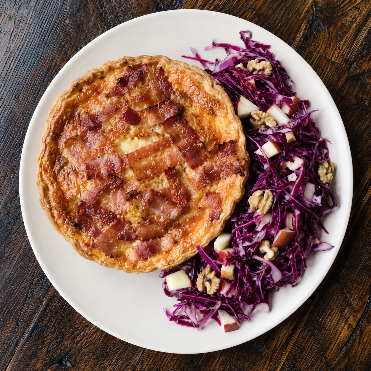 Sprøde bacontarteletter med rødkålssalat