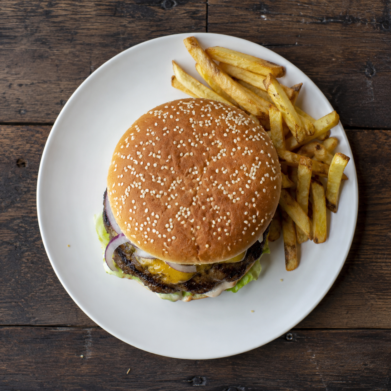 Saftig burger med oksekød